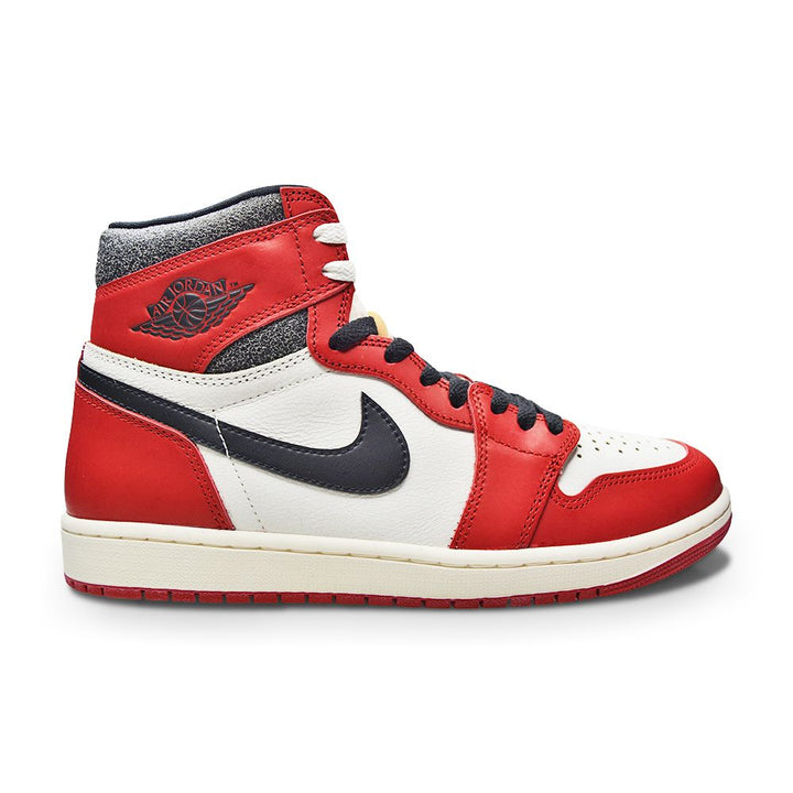 Mens Nike Air Jordan 1 Retro High OG - DZ5485 612 -Varsity Red Black Sail Muslin